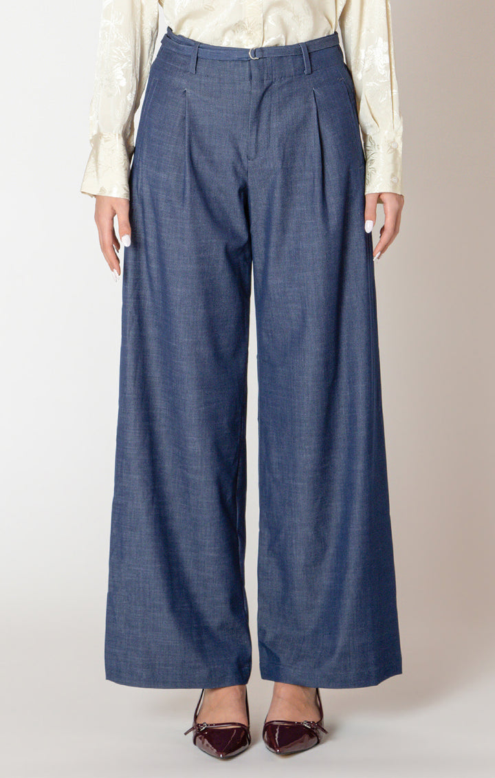 Camilla Pant