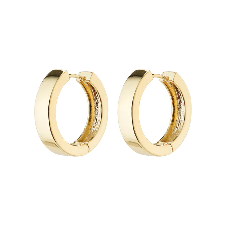 Create Recycled Hoop Earrings
