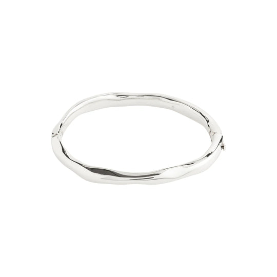 Light Recycled Wavy Bangle