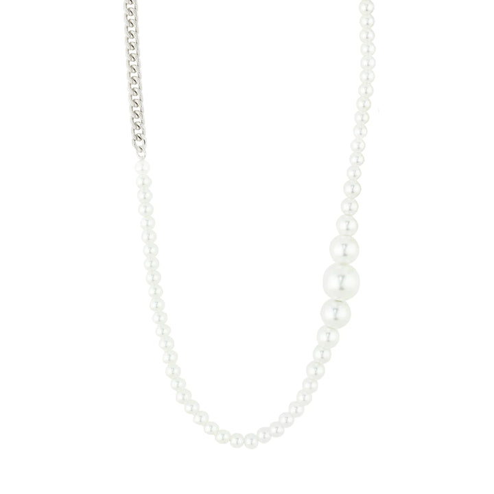 Relando Pearl Necklace