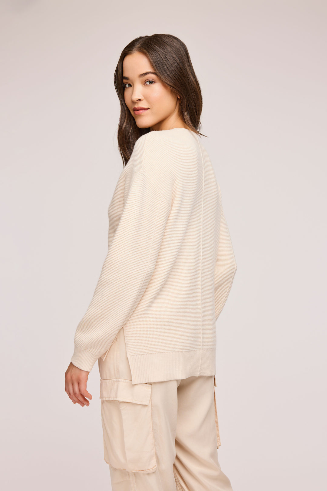 Lisbon V-Neck Knit Pullover