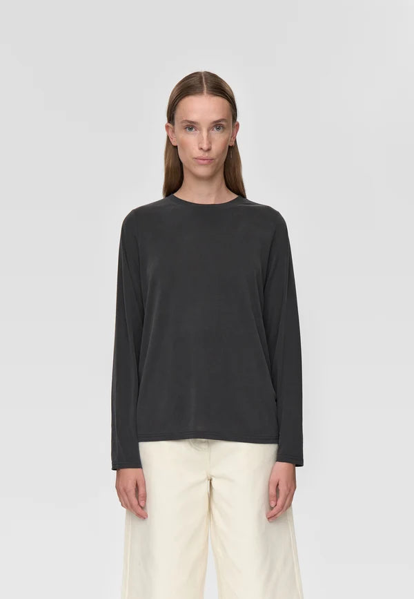 Margot Tee