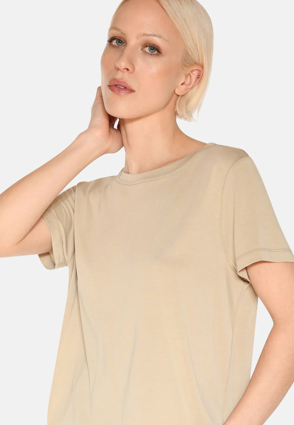Rynah Tee