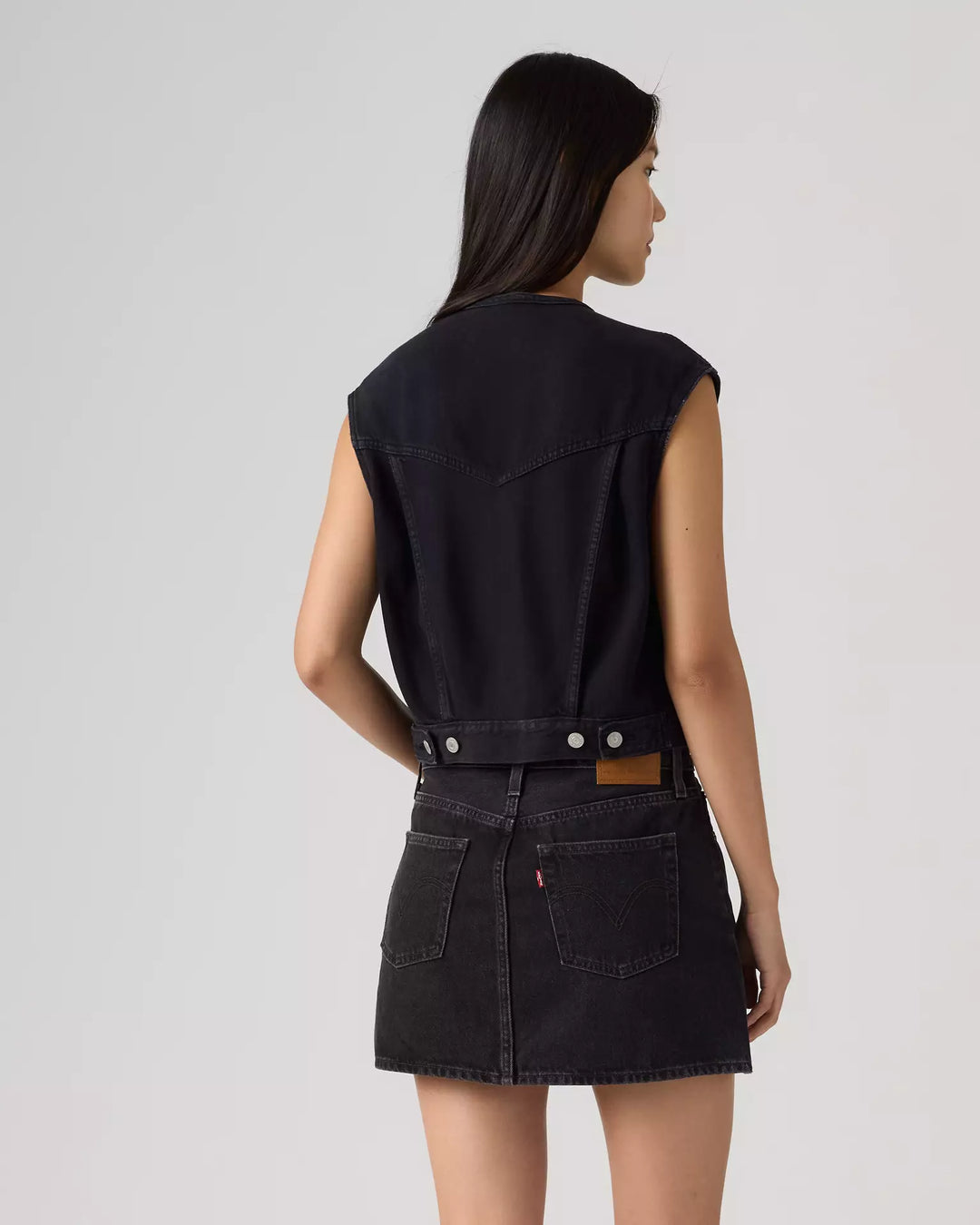 Collarless Shrunken 90s Vest