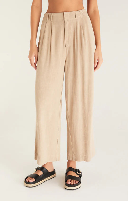 Farah Pant